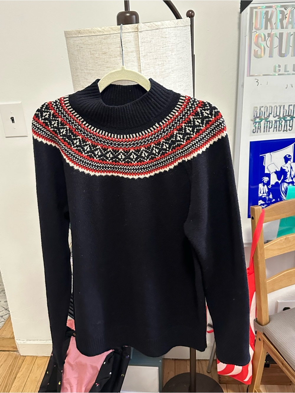 Women's Black Nordic Yoke Sweater - Black/Red/White Uniqlo